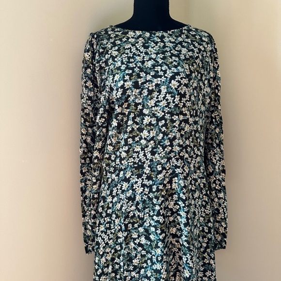 LOFT Dresses & Skirts - *LOFT* Blue x Gray Floral Long Sleeve Dress Size 12T